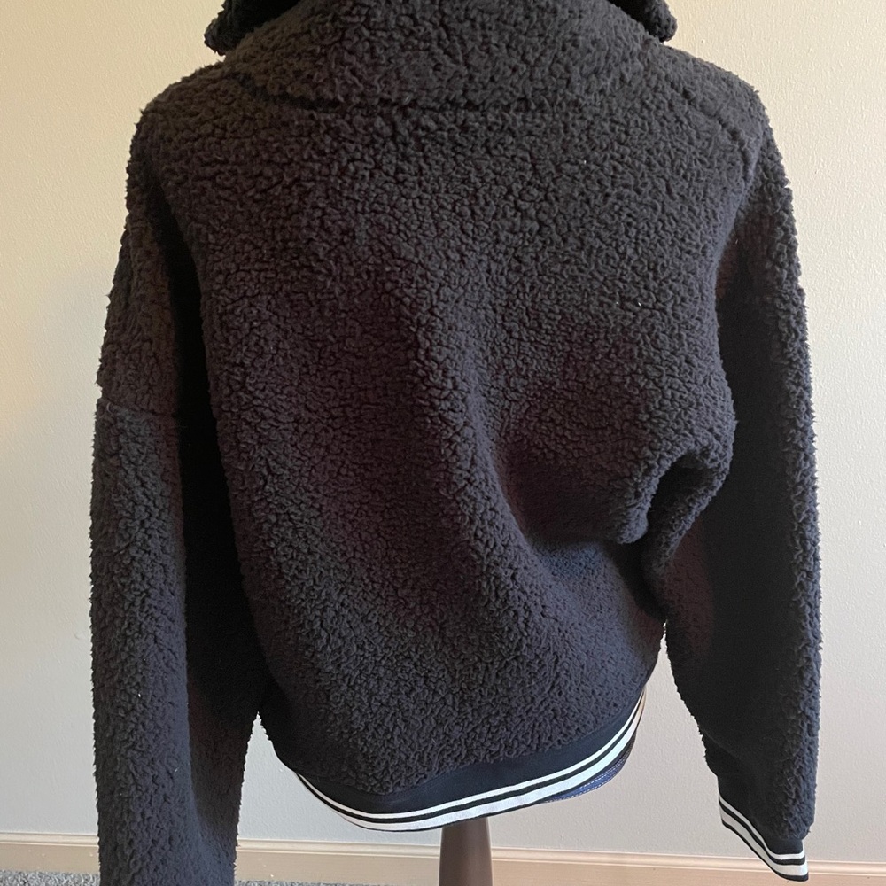 Champion Zip Collar Black Sherpa Pull Over Medium - Picture 7 of 8